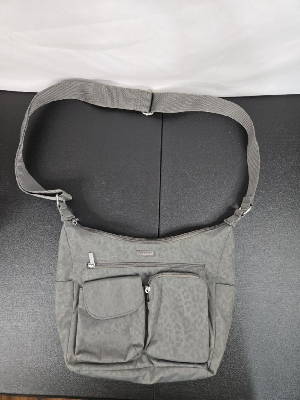 Baggallini Everyplace Crossbody Pewter Cheetah Nylon Purse Shoulder Bag Gray